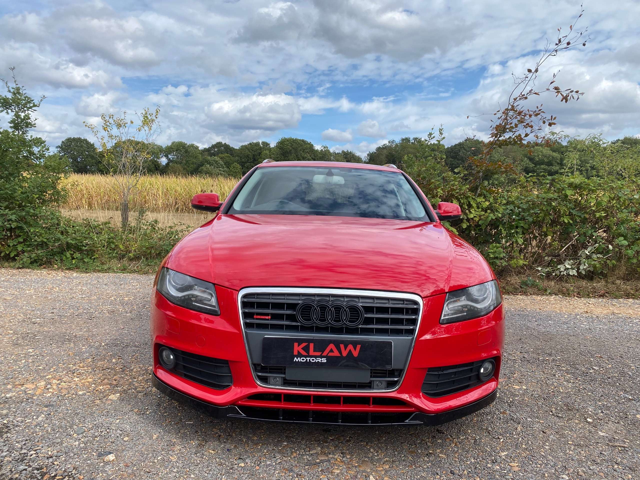 A 2011 AUDI A4 AVANT 2.0 B8 TFSI S Tronic Quattro 5dr Estate Petrol A 2011 AUDI A4 AVANT 2.0 B8 TFSI S Tronic Quattro 5dr Estate Petrol