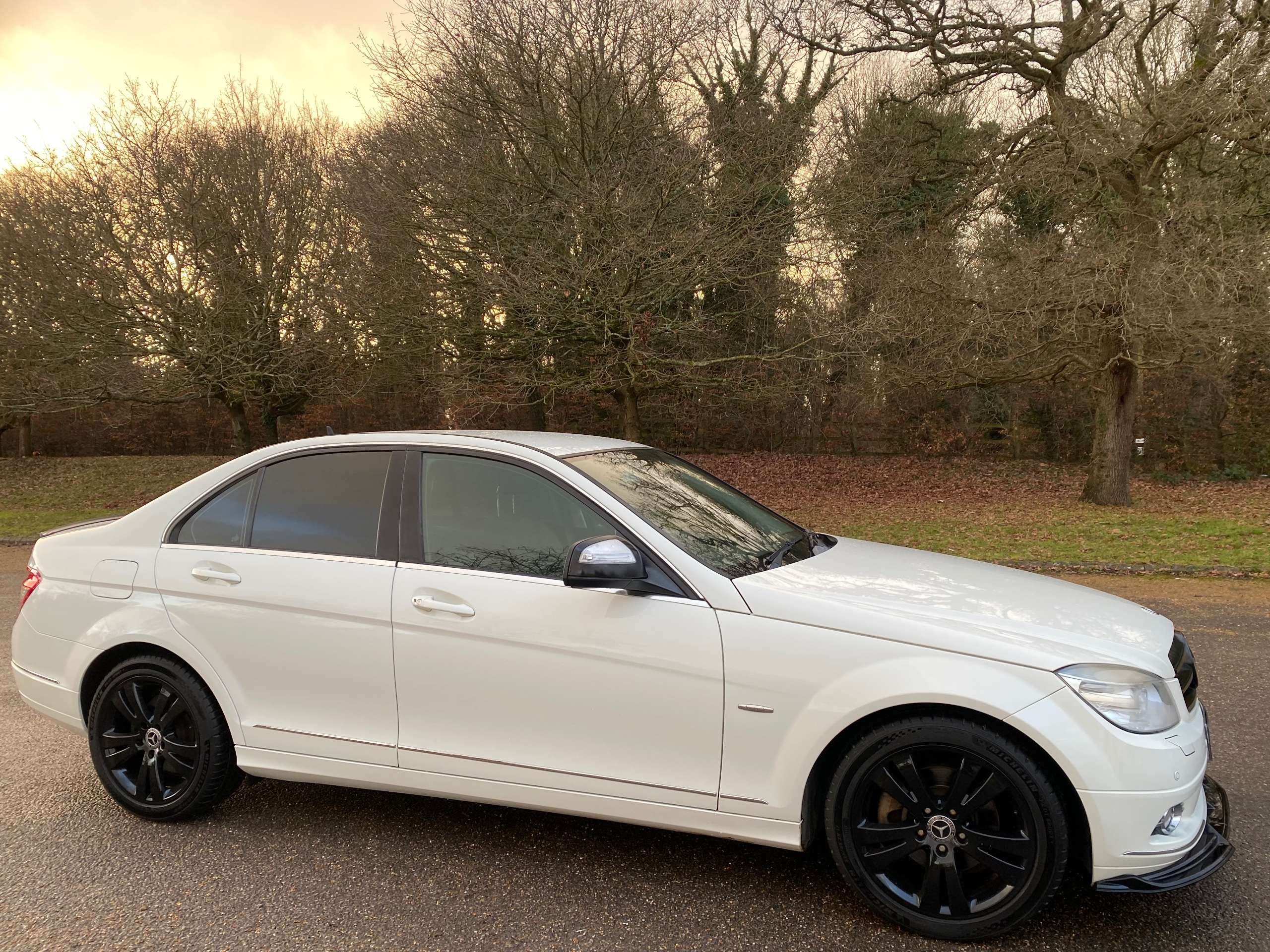 A 2009 MERCEDES-BENZ C CLASS 2.5 C250 V6 Sport G-Tronic Euro 5 4dr A 2009 MERCEDES-BENZ C CLASS 2.5 C250 V6 Sport G-Tronic Euro 5 4dr