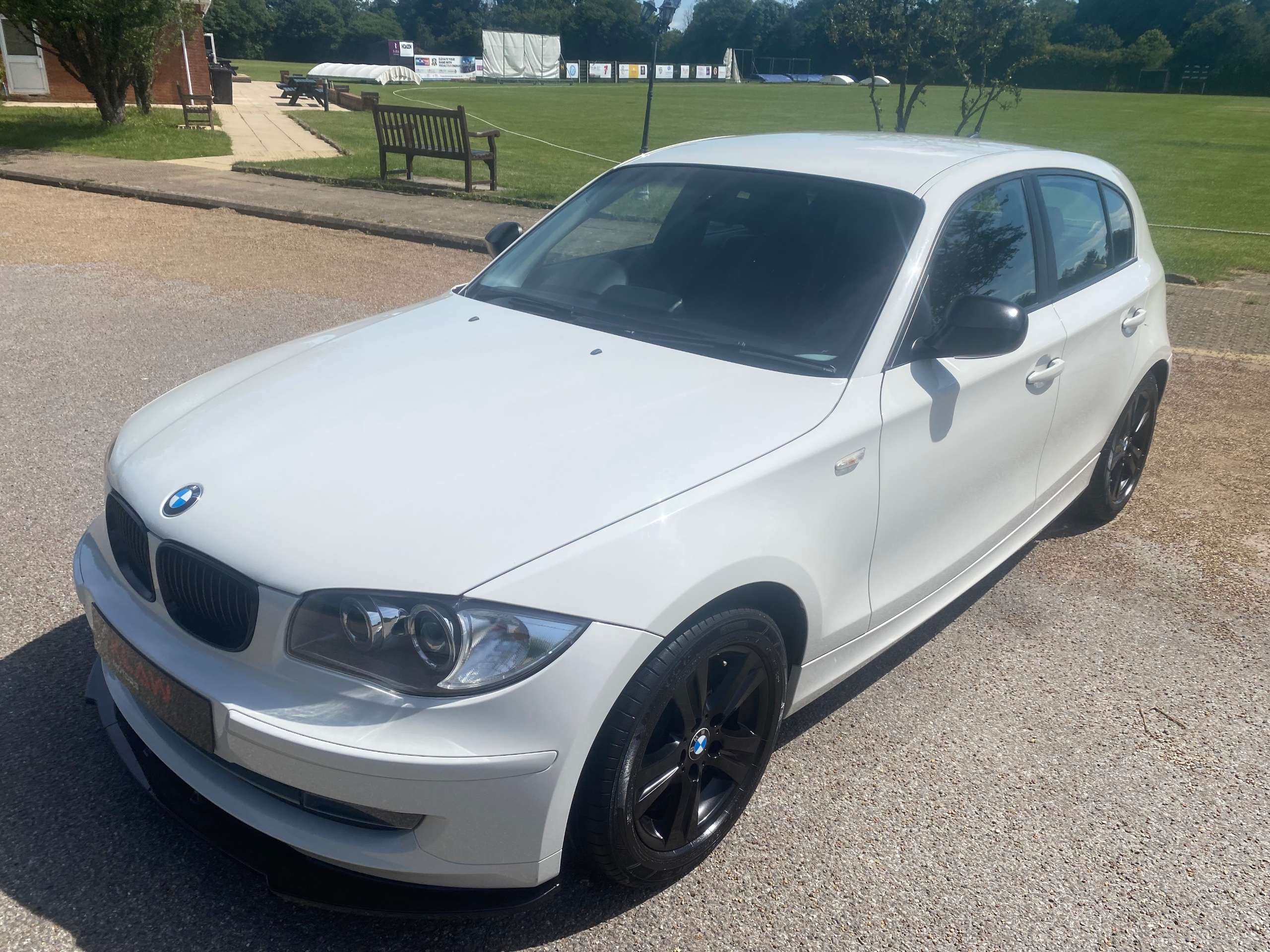 2010 BMW 1 SERIES 2010 BMW 1 SERIES