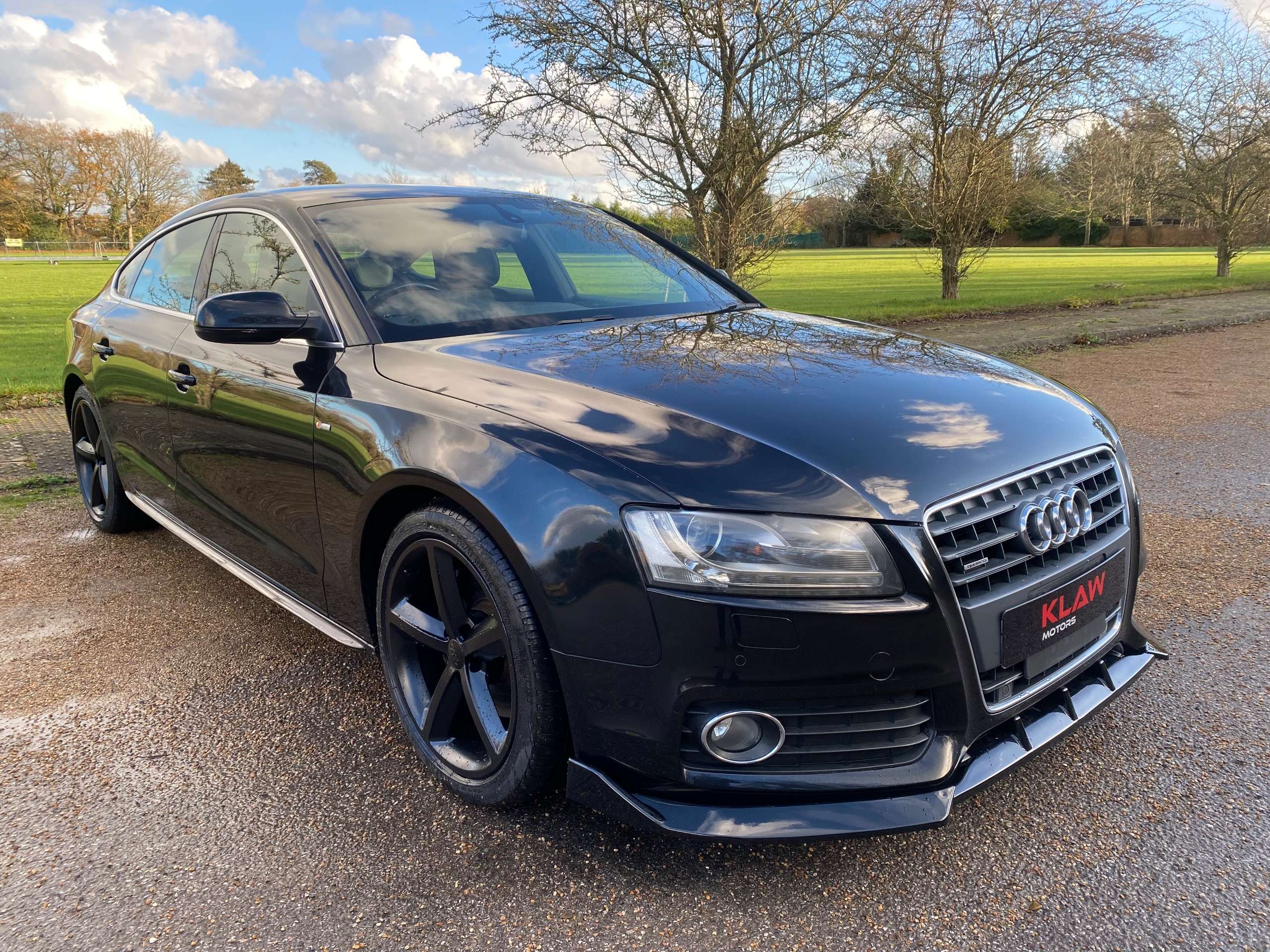 A 2010 AUDI A5 TFSI S LINE SPORTBACK 5dr PETROL S TRONIC QUATTRO Euro 5 (211 ps) A 2010 AUDI A5 TFSI S LINE SPORTBACK 5dr PETROL S TRONIC QUATTRO Euro 5 (211 ps)