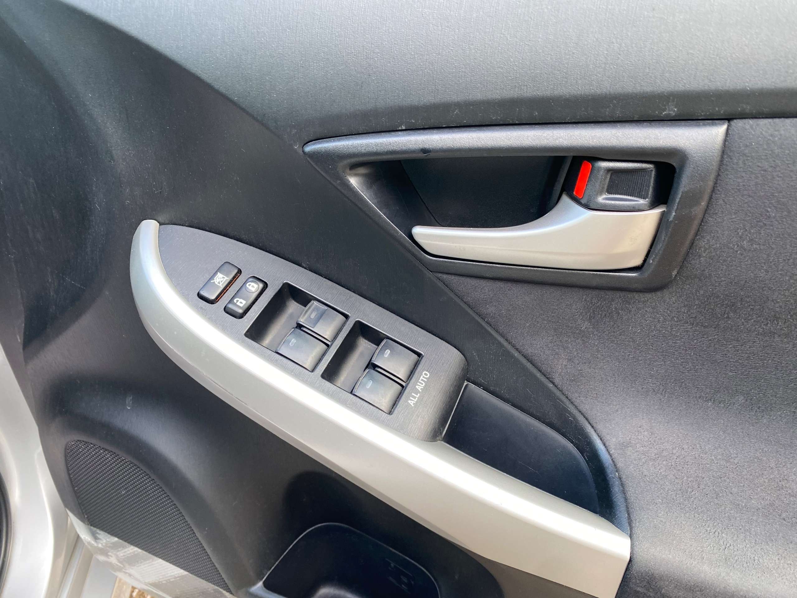 2015 TOYOTA PRIUS 2015 TOYOTA PRIUS