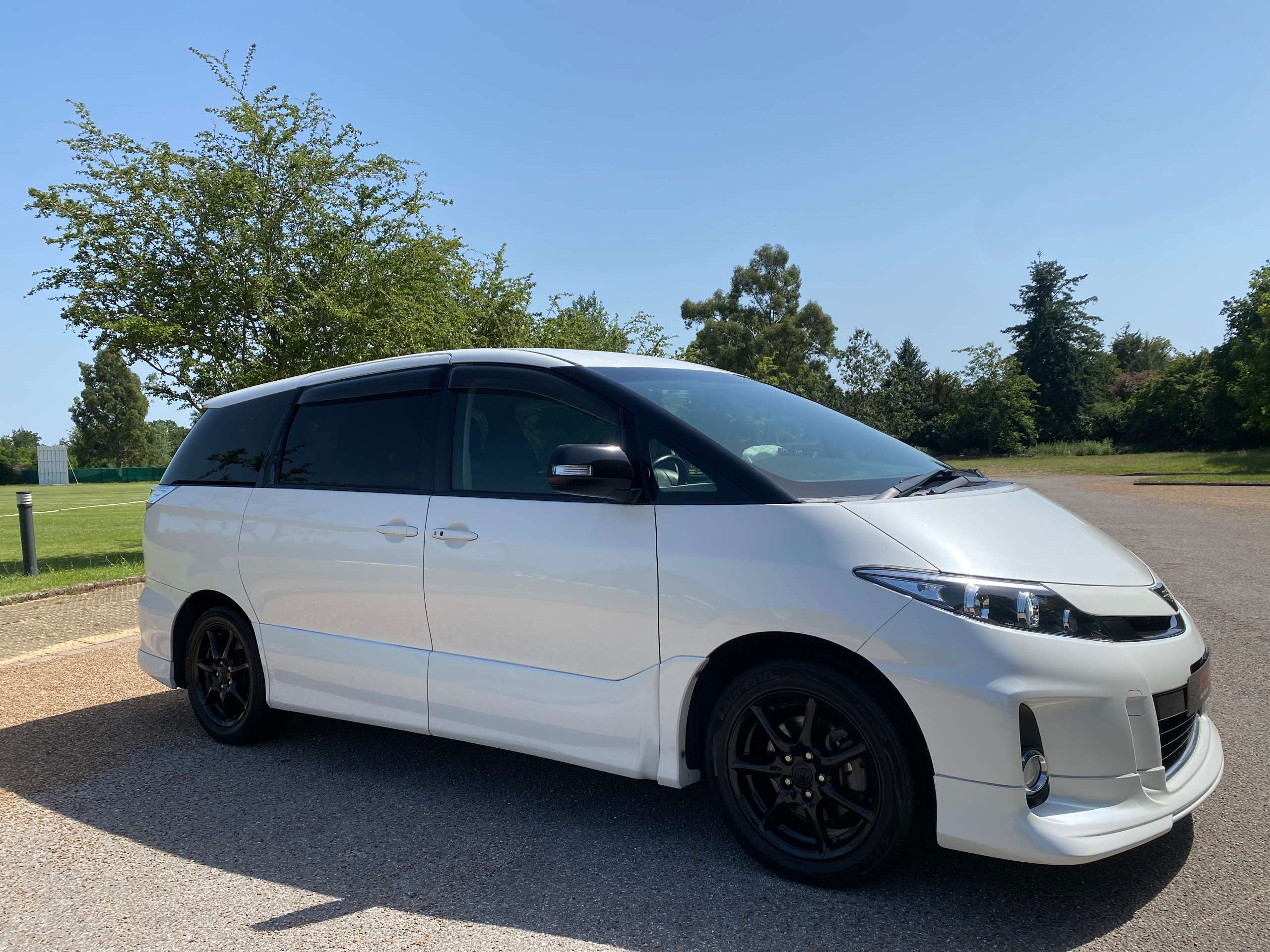 A 2012 TOYOTA ESTIMA 2.4 Aeras Leather Package Facelift Automatic 7 Seats MPV Petrol 5dr A 2012 TOYOTA ESTIMA 2.4 Aeras Leather Package Facelift Automatic 7 Seats MPV Petrol 5dr
