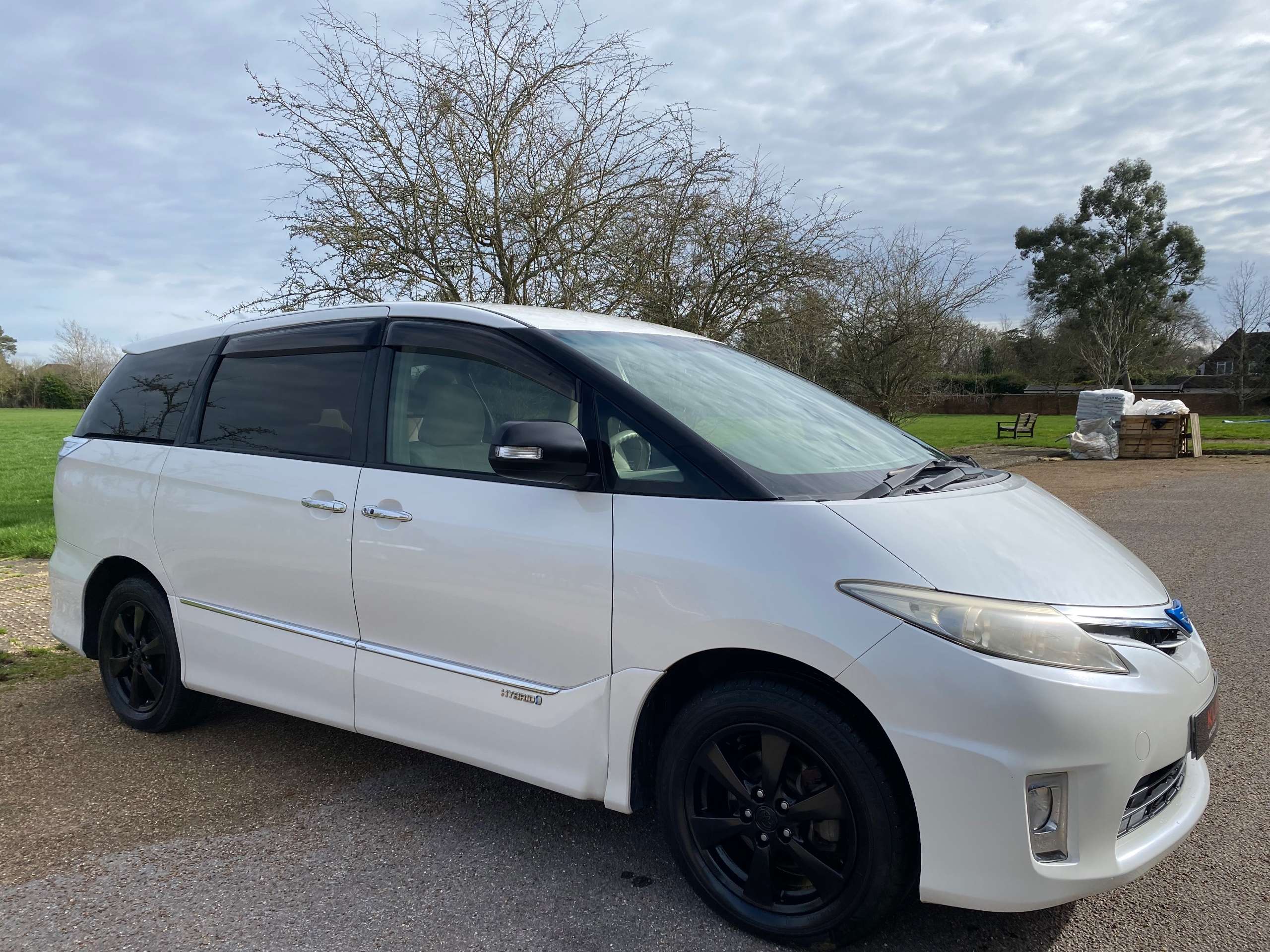 A 2010 TOYOTA ESTIMA 2.4 HYBRID X E FOUR CVT 7 SEATS MPV A 2010 TOYOTA ESTIMA 2.4 HYBRID X E FOUR CVT 7 SEATS MPV