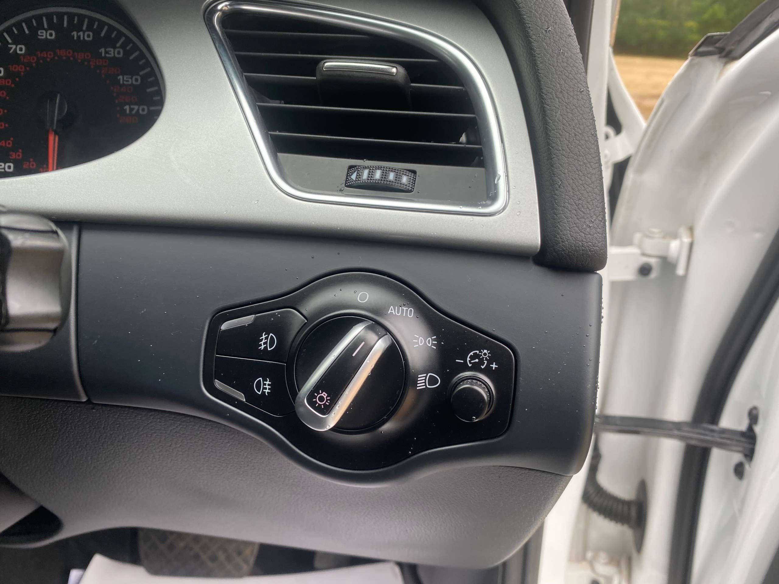 2011 AUDI A4 AVANT 2011 AUDI A4 AVANT