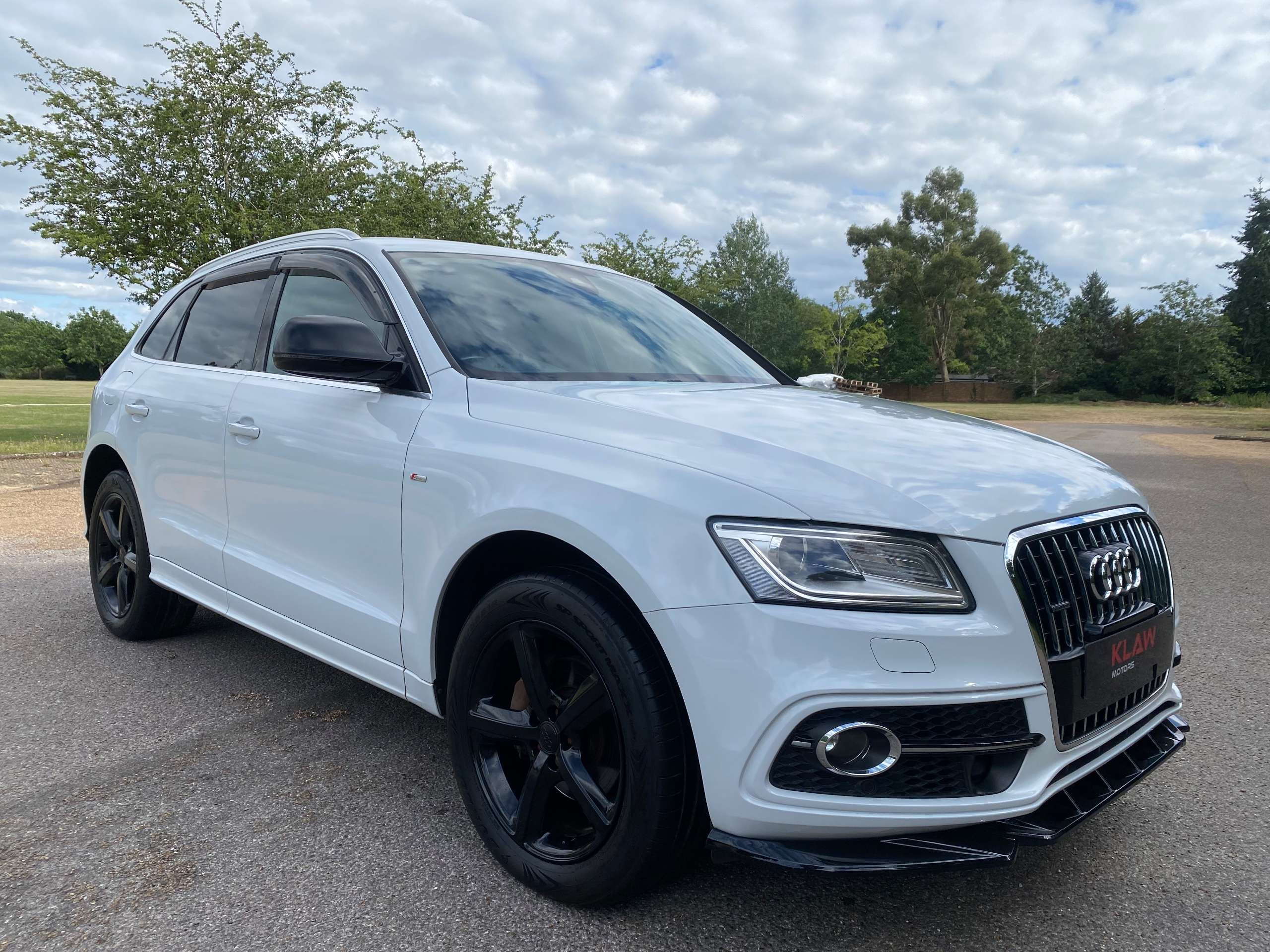 A 2015 AUDI Q5 2.0 TFSI S line Plus SUV 5dr Petrol Tiptronic quattro (s/s) A 2015 AUDI Q5 2.0 TFSI S line Plus SUV 5dr Petrol Tiptronic quattro (s/s)