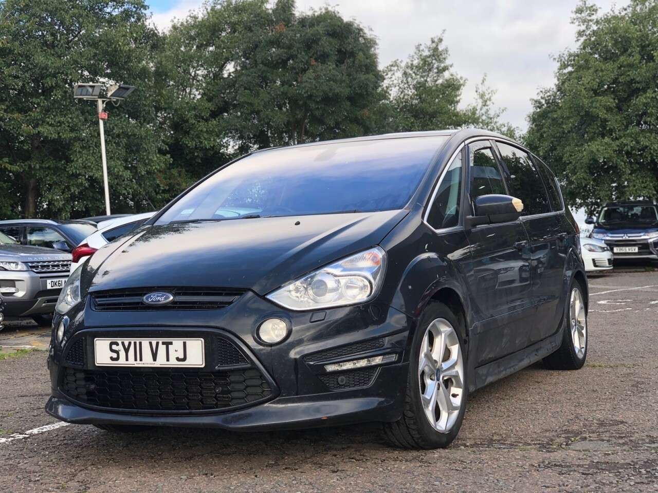 A 2011 FORD S-MAX TITANIUM X SPORT TDCI A 2011 FORD S-MAX TITANIUM X SPORT TDCI