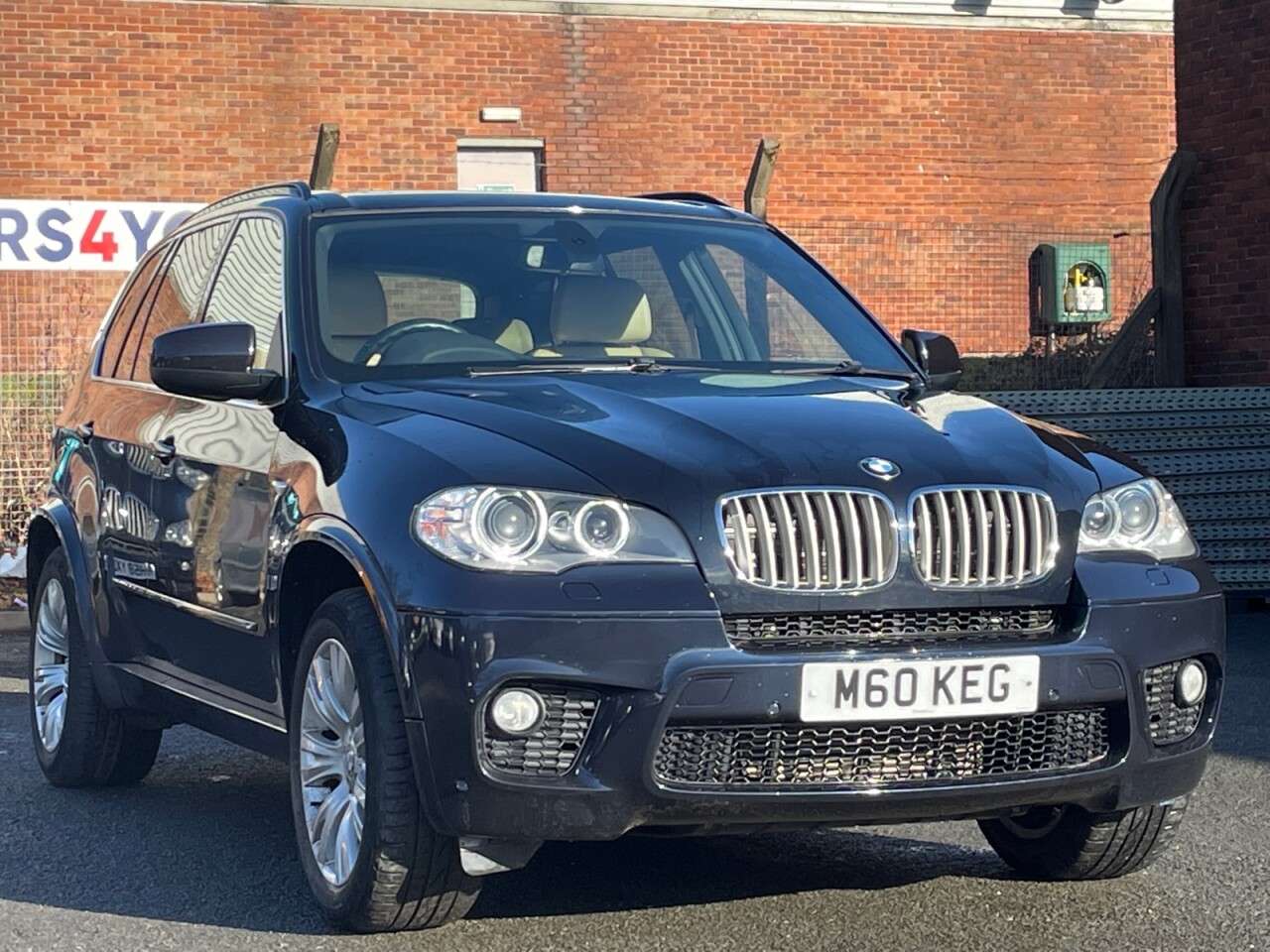 A 2010 BMW X5 3.0 XDRIVE40D M SPORT 5d 302 BHP CRUISE CONTROL + ELECTRIC SEATS + A 2010 BMW X5 3.0 XDRIVE40D M SPORT 5d 302 BHP CRUISE CONTROL + ELECTRIC SEATS +
