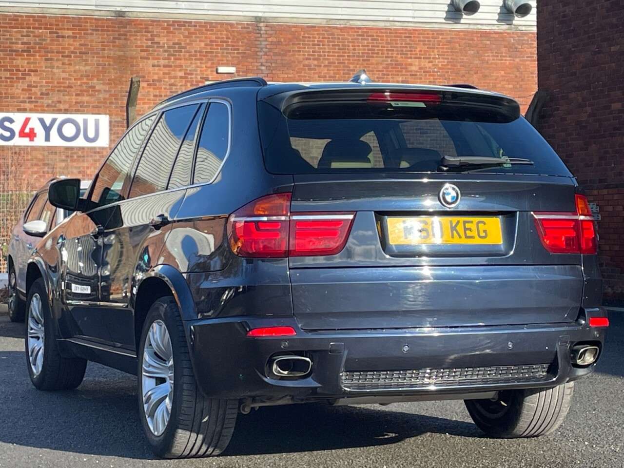 2010 BMW X5 2010 BMW X5