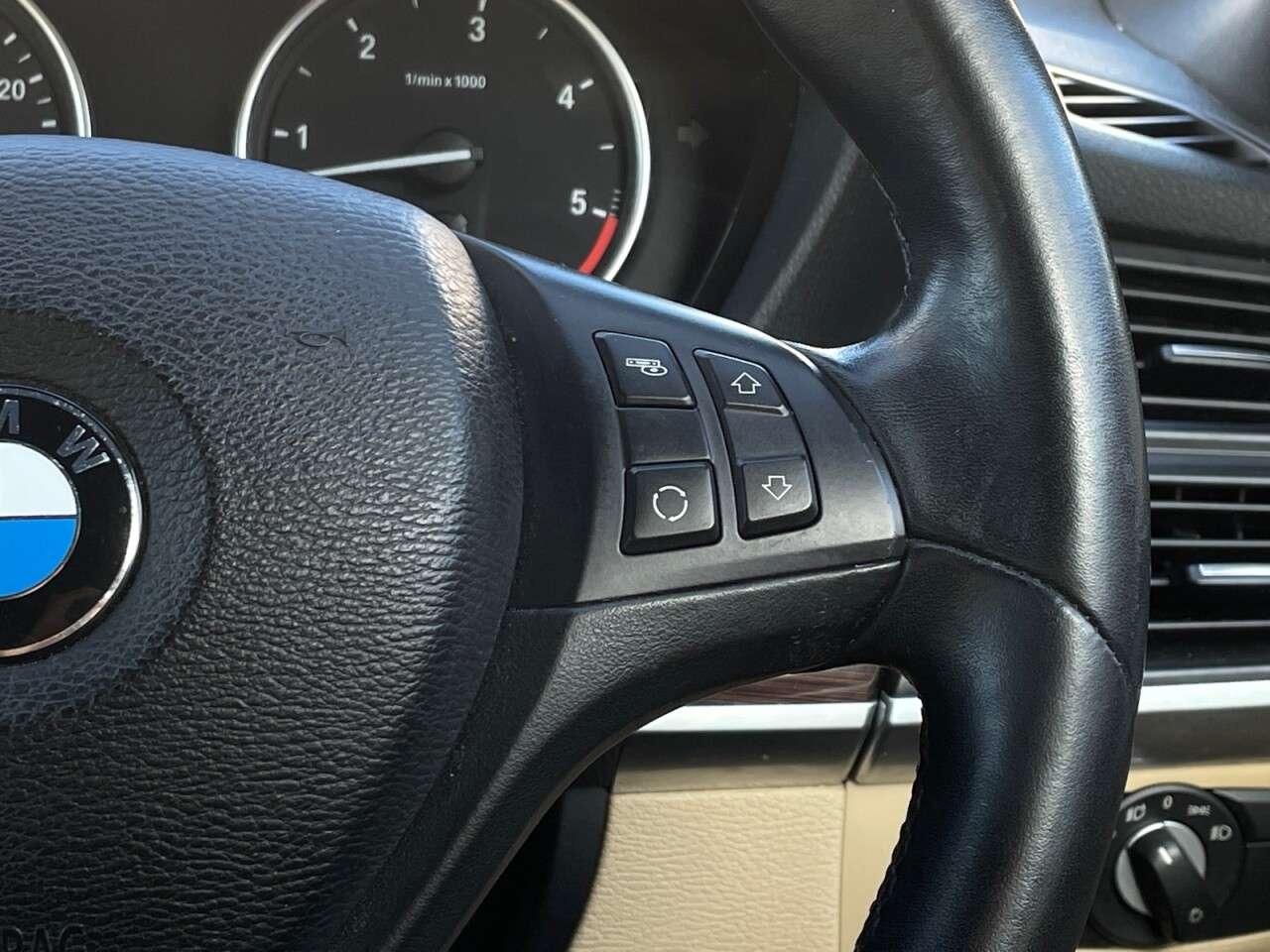 2010 BMW X5 2010 BMW X5