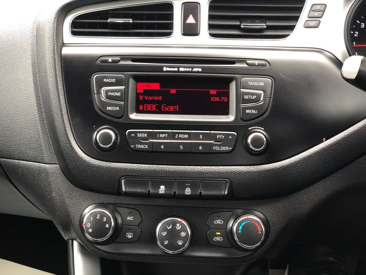 2013 KIA CEED 2013 KIA CEED