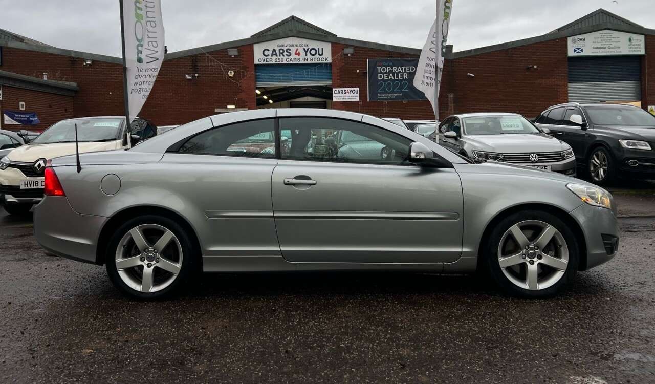2011 VOLVO C70 2011 VOLVO C70