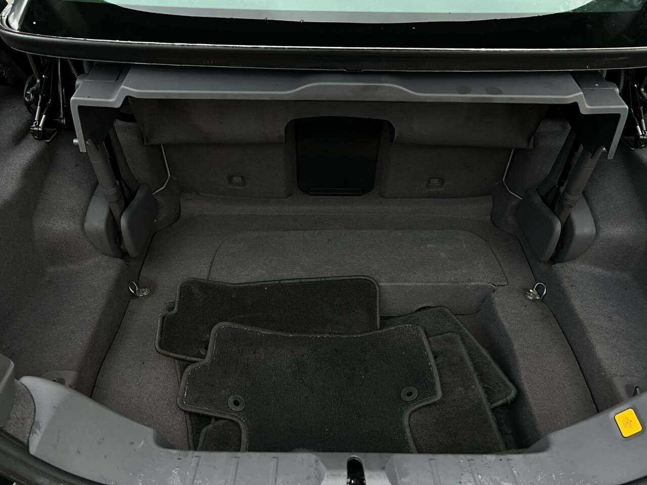 2011 VOLVO C70 2011 VOLVO C70