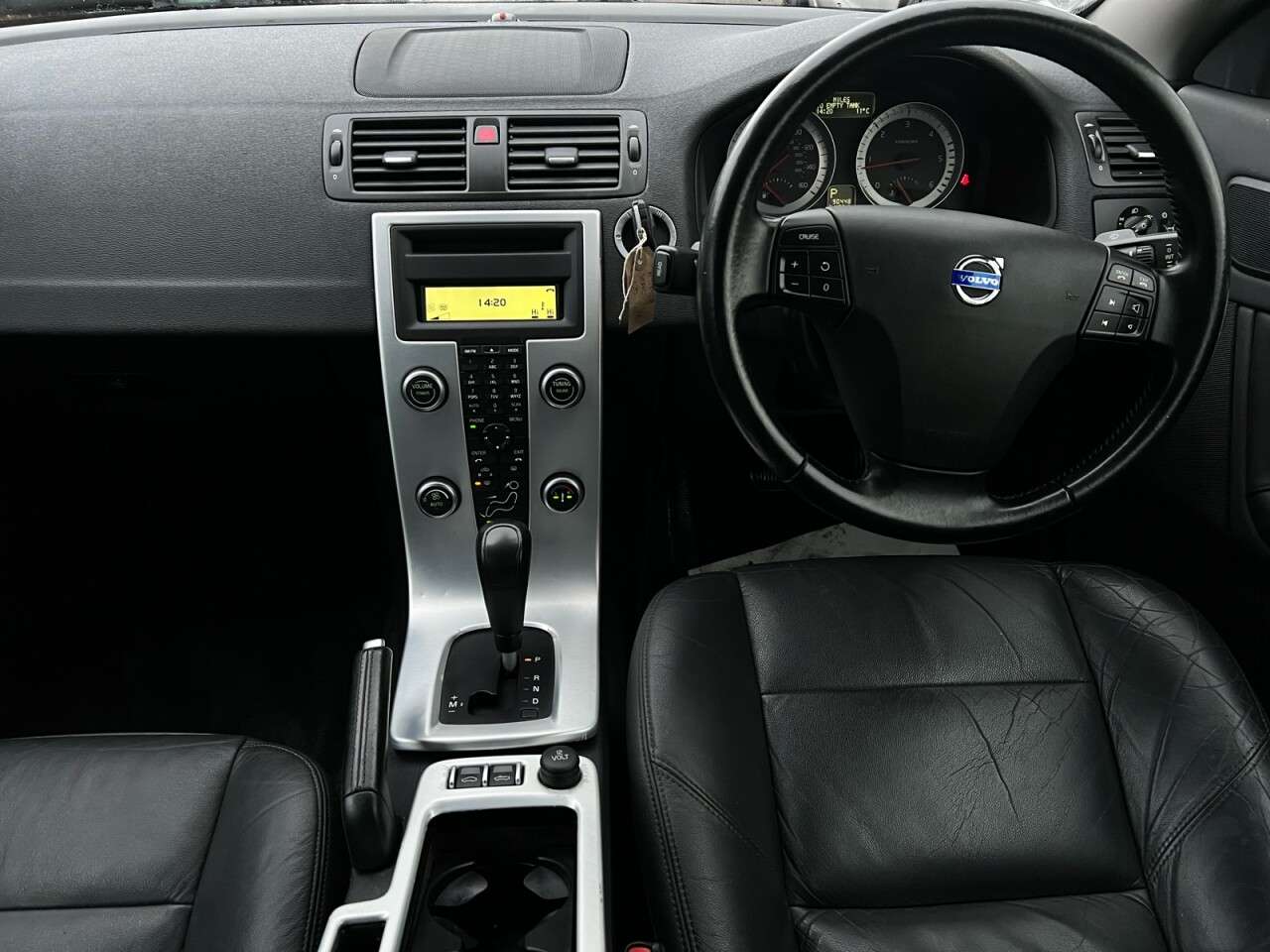 2011 VOLVO C70 2011 VOLVO C70