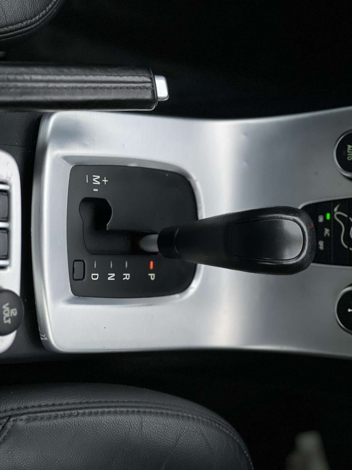 2011 VOLVO C70 2011 VOLVO C70