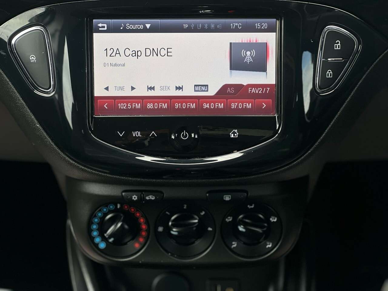 2015 VAUXHALL CORSA 2015 VAUXHALL CORSA