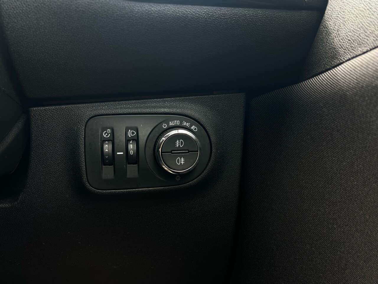 2015 VAUXHALL CORSA 2015 VAUXHALL CORSA