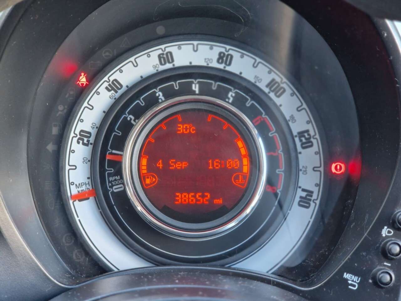 2017 FIAT 500 2017 FIAT 500