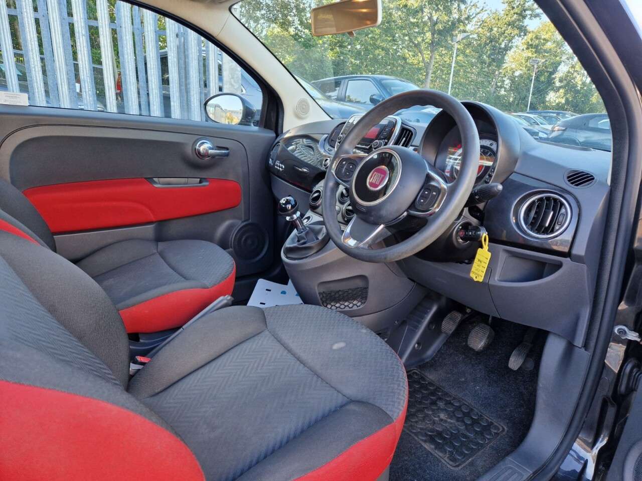 2017 FIAT 500 2017 FIAT 500