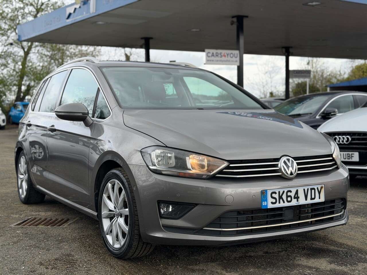 A 2014 VOLKSWAGEN GOLF SV 2.0 GT TDI DSG 5d 148 BHP A 2014 VOLKSWAGEN GOLF SV 2.0 GT TDI DSG 5d 148 BHP