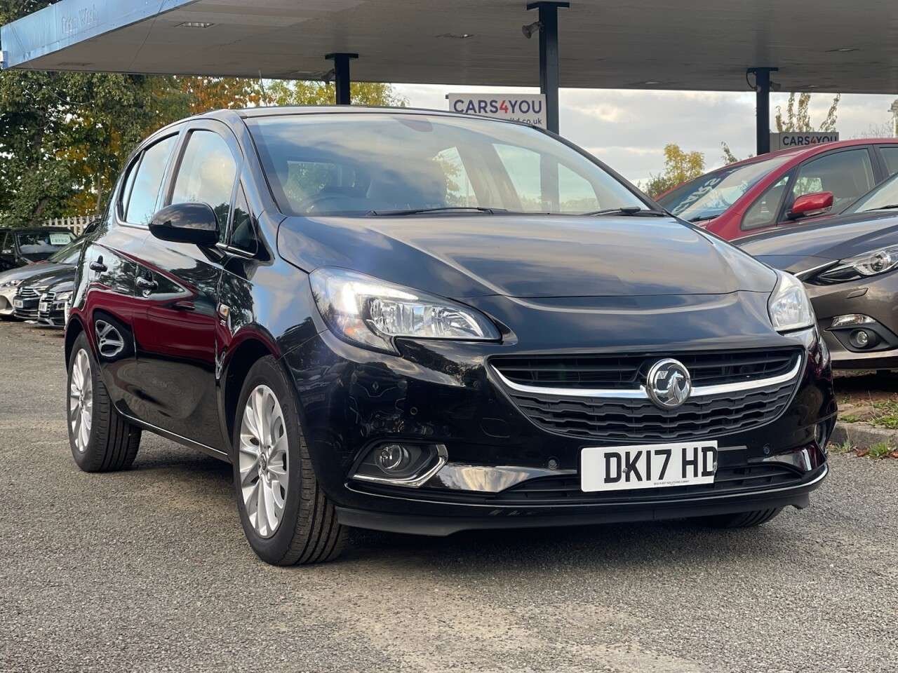 A 2017 VAUXHALL CORSA 1.4 SE ECOFLEX 5d 89 BHP APPLE CAR PLAY + A 2017 VAUXHALL CORSA 1.4 SE ECOFLEX 5d 89 BHP APPLE CAR PLAY +