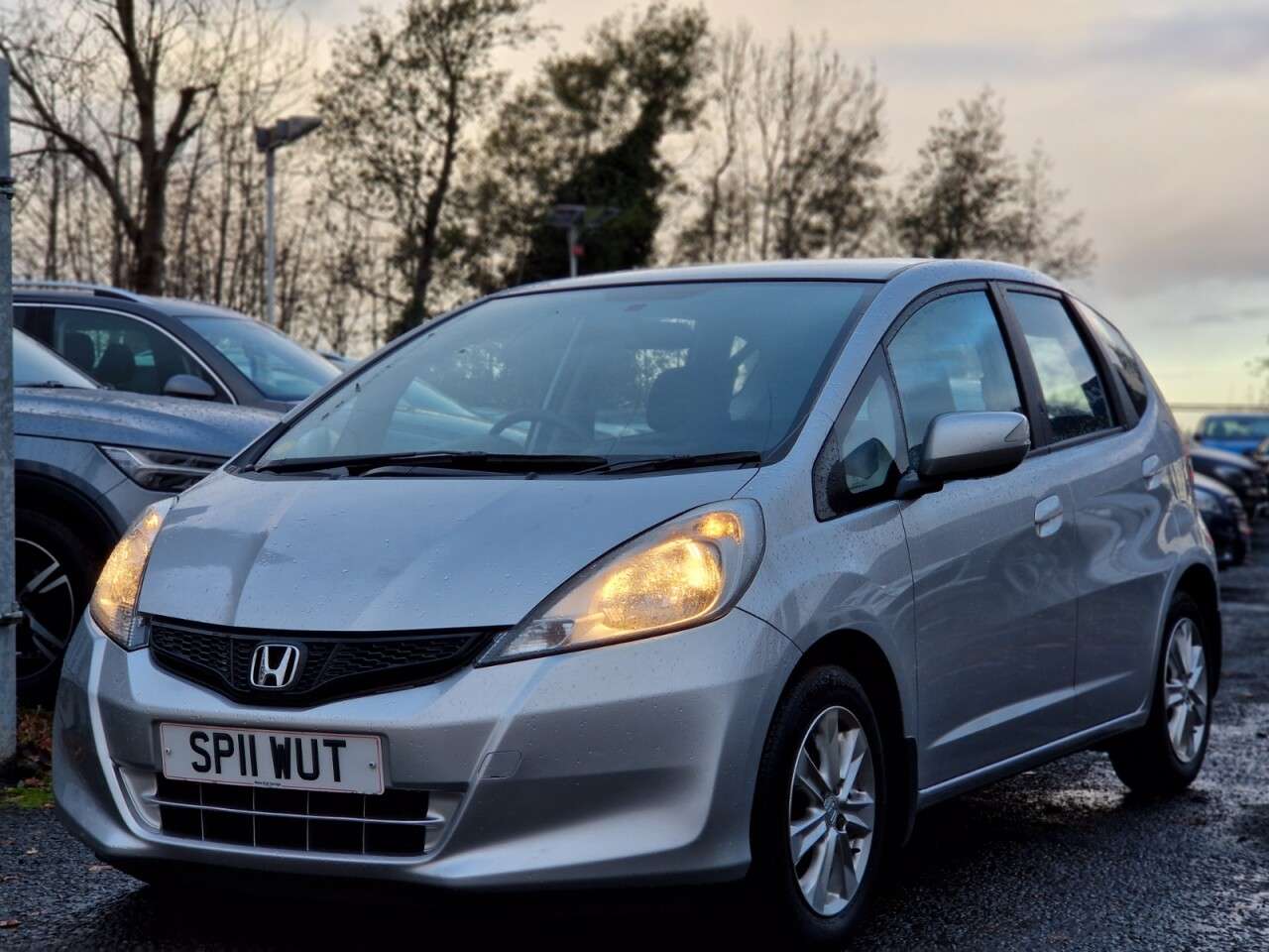 A 2011 HONDA JAZZ I-VTEC ES A 2011 HONDA JAZZ I-VTEC ES