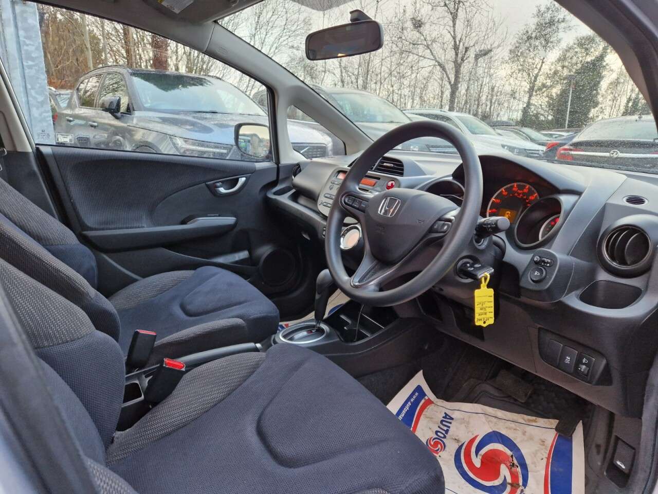 2011 HONDA JAZZ 2011 HONDA JAZZ