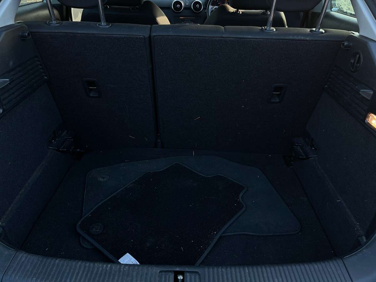 2015 AUDI A1 2015 AUDI A1