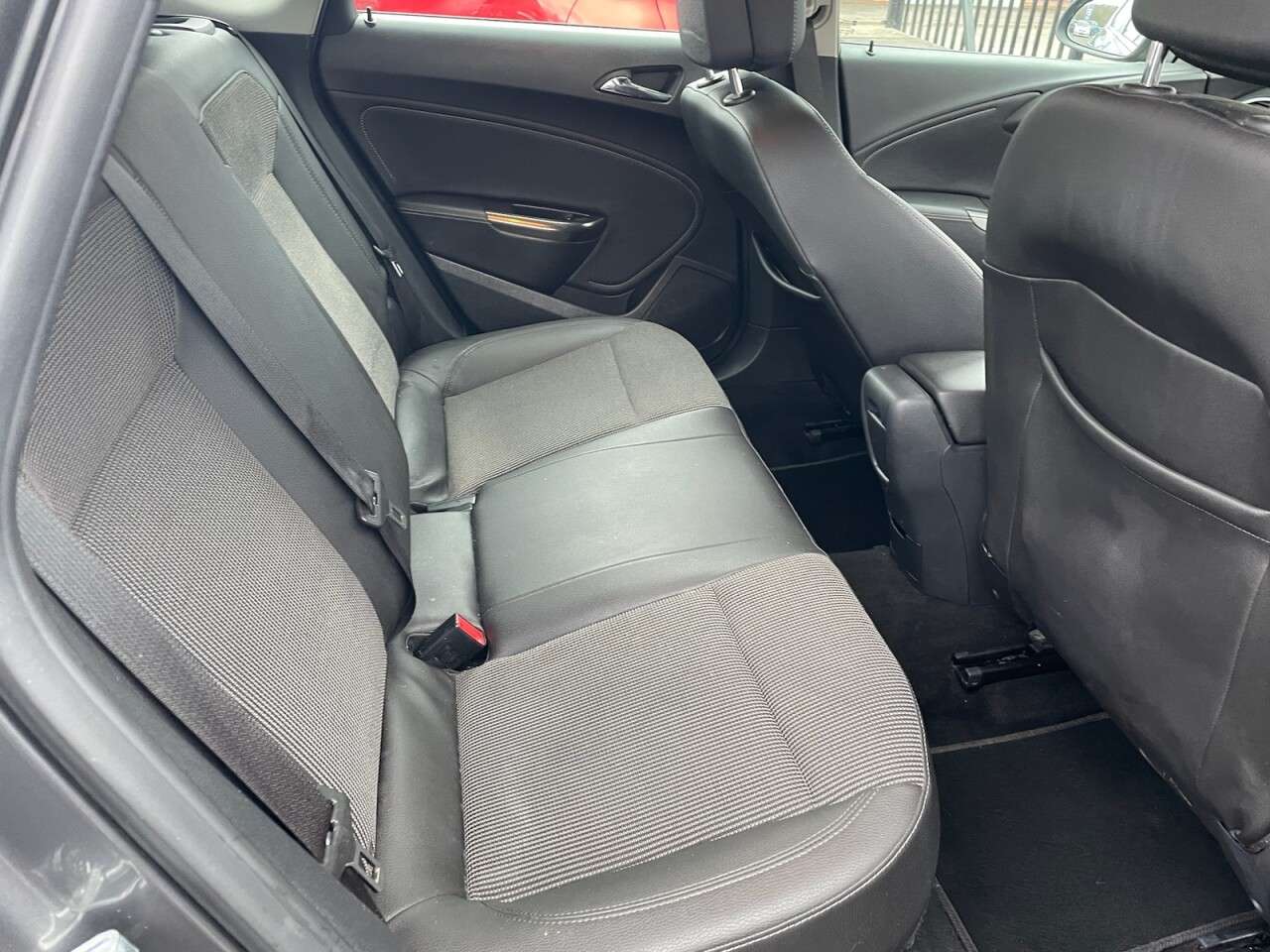 2012 VAUXHALL ASTRA 2012 VAUXHALL ASTRA