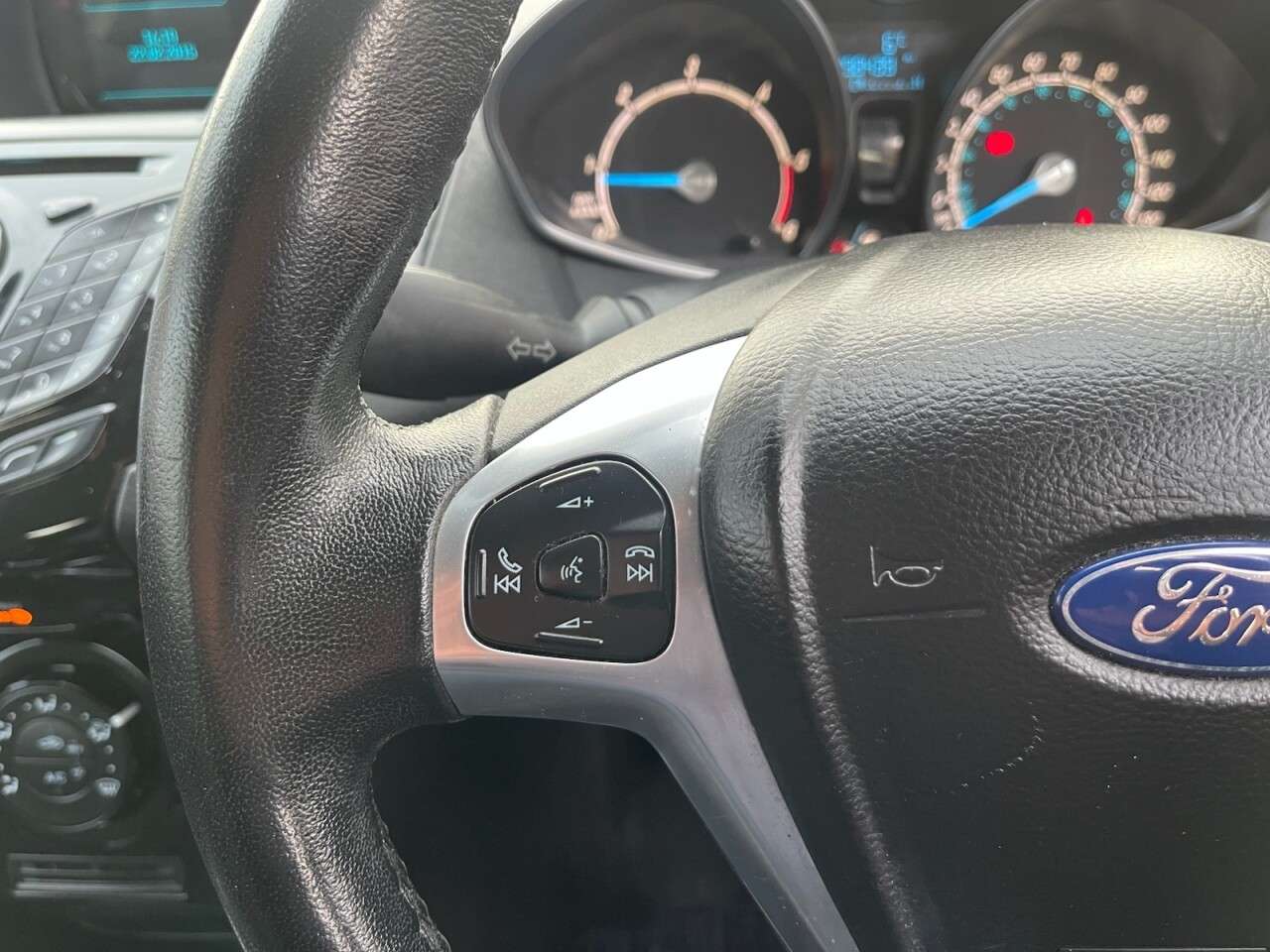 2015 FORD FIESTA 2015 FORD FIESTA