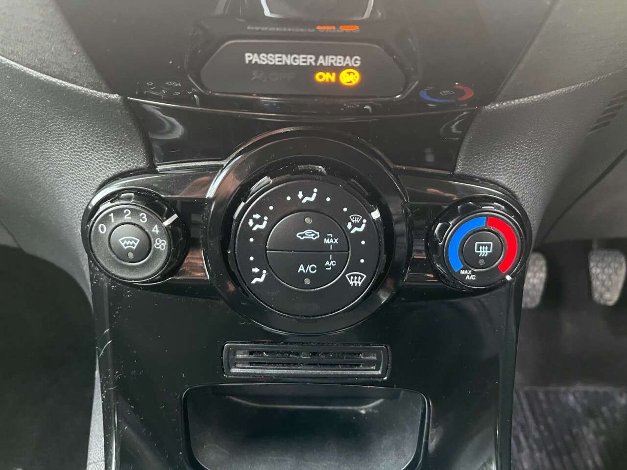 2015 FORD FIESTA 2015 FORD FIESTA