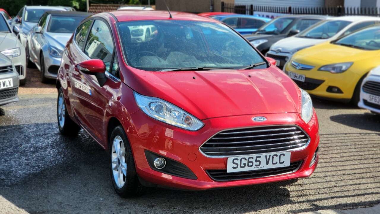 A 2015 FORD FIESTA 1.2 ZETEC 3d 81 BHP DAB RADIO + SPARE WHEEL A 2015 FORD FIESTA 1.2 ZETEC 3d 81 BHP DAB RADIO + SPARE WHEEL