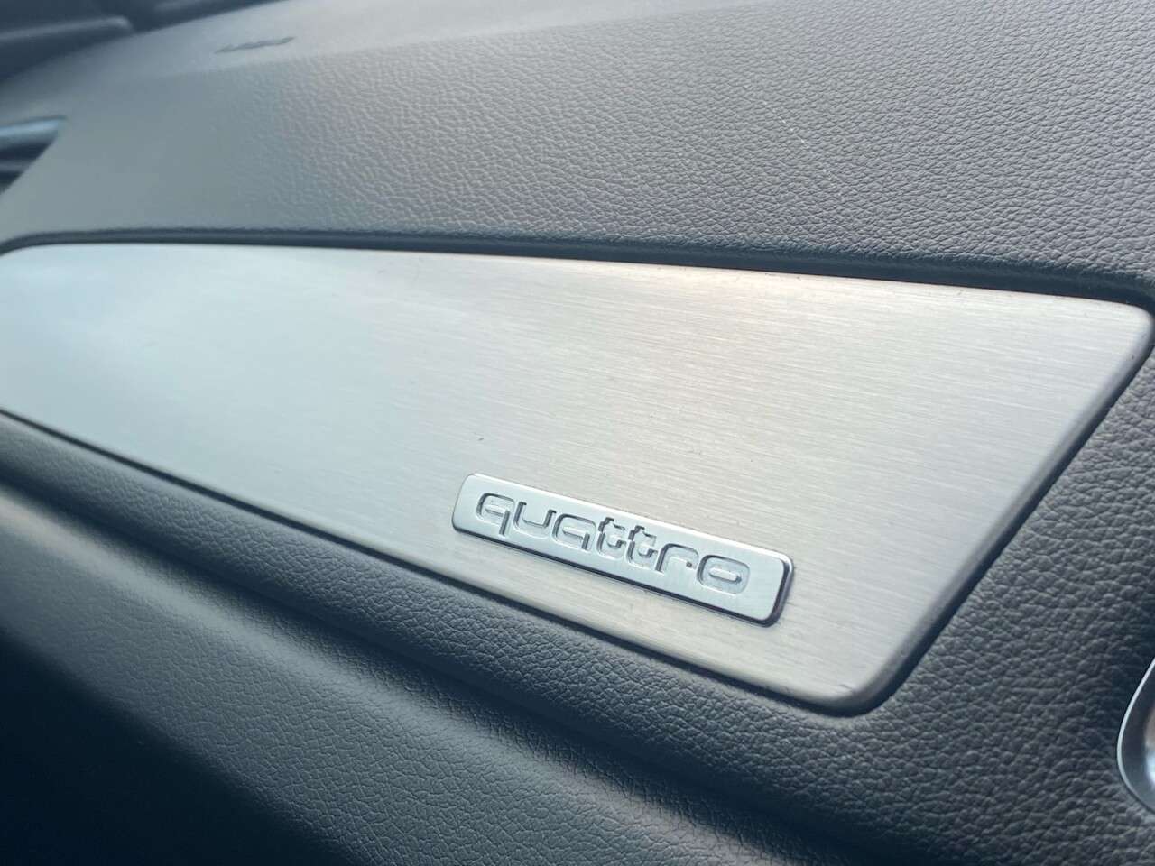 2013 AUDI Q3 2013 AUDI Q3