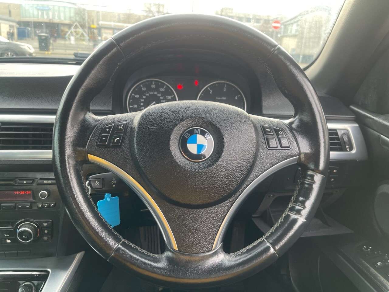 2011 BMW 3 SERIES 2011 BMW 3 SERIES