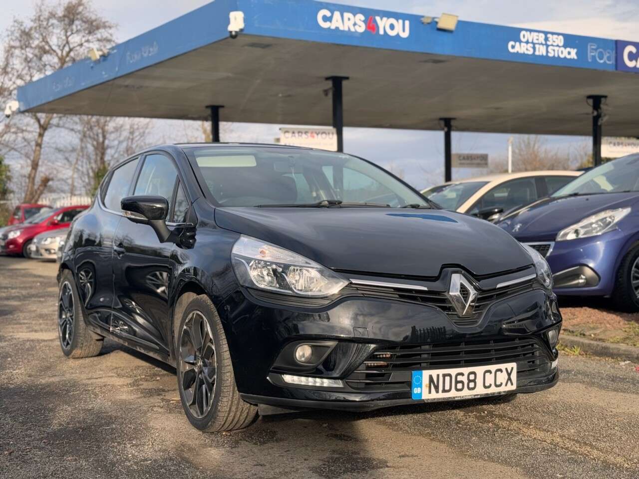 A 2018 RENAULT CLIO 1.5 dCi Iconic Hatchback 5dr Diesel EDC Euro 6 (s/s) (90 ps) A 2018 RENAULT CLIO 1.5 dCi Iconic Hatchback 5dr Diesel EDC Euro 6 (s/s) (90 ps)