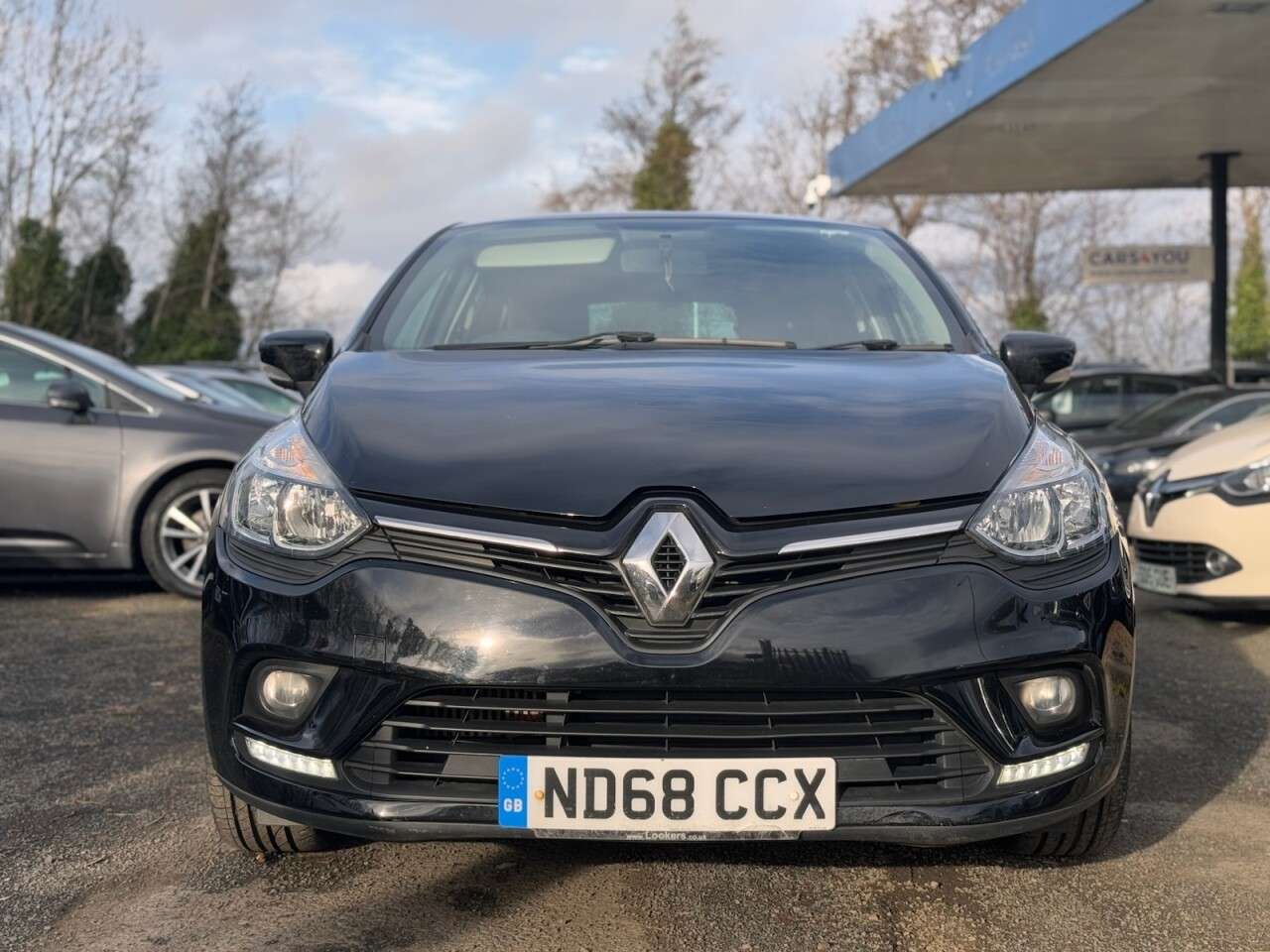 A 2018 RENAULT CLIO 1.5 dCi Iconic Hatchback 5dr Diesel EDC Euro 6 (s/s) (90 ps) A 2018 RENAULT CLIO 1.5 dCi Iconic Hatchback 5dr Diesel EDC Euro 6 (s/s) (90 ps)