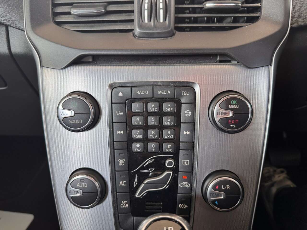 2018 VOLVO V40 CROSS COUNTRY 2018 VOLVO V40 CROSS COUNTRY