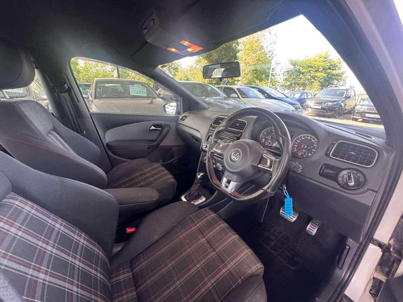 2014 VOLKSWAGEN POLO 2014 VOLKSWAGEN POLO