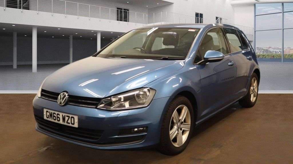 A 2017 VOLKSWAGEN GOLF 1.4 TSI BlueMotion Tech Match Edition Hatchback 5dr Petrol DSG Euro 6 (s/s) A 2017 VOLKSWAGEN GOLF 1.4 TSI BlueMotion Tech Match Edition Hatchback 5dr Petrol DSG Euro 6 (s/s)