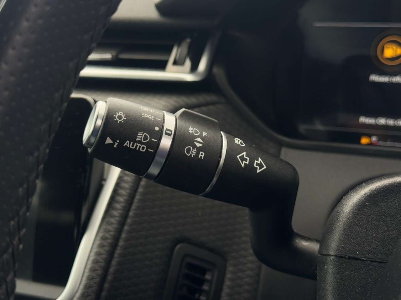 2019 LAND ROVER RANGE ROVER VELAR 2019 LAND ROVER RANGE ROVER VELAR