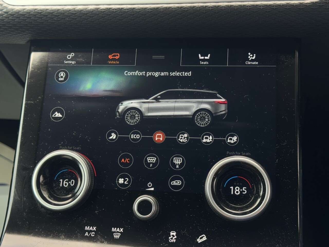 2019 LAND ROVER RANGE ROVER VELAR 2019 LAND ROVER RANGE ROVER VELAR