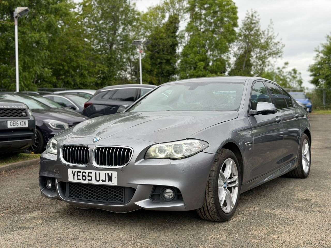 A 2015 BMW 5 SERIES 2.0 520d M Sport Saloon 4dr Diesel Auto Euro 6 (s/s) (190 ps) A 2015 BMW 5 SERIES 2.0 520d M Sport Saloon 4dr Diesel Auto Euro 6 (s/s) (190 ps)