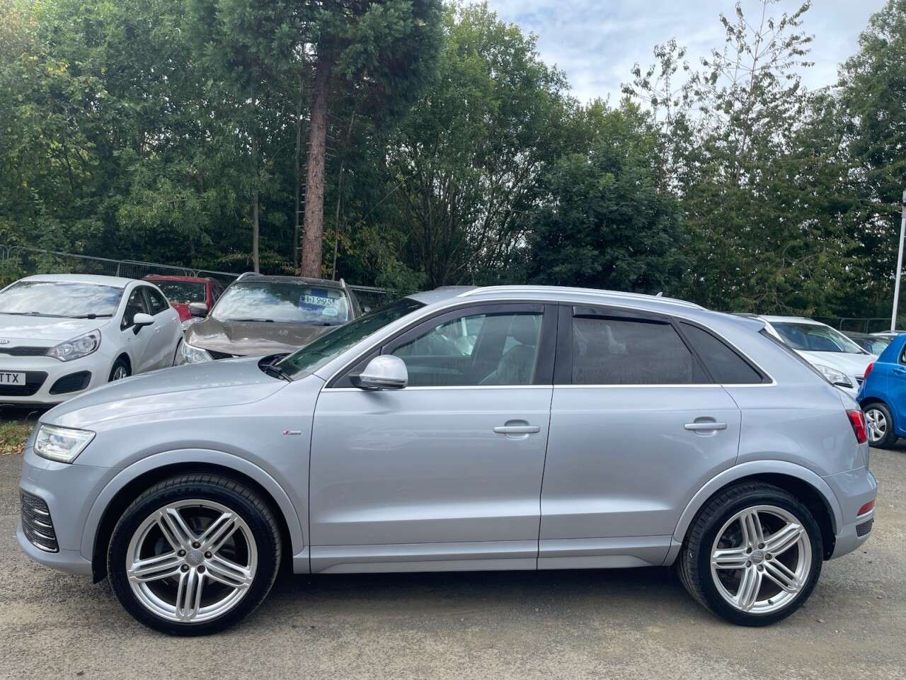 A 2015 AUDI Q3 2.0 TDI S line Plus SUV 5dr Diesel S Tronic quattro Euro 6 (s/s) (184 ps) A 2015 AUDI Q3 2.0 TDI S line Plus SUV 5dr Diesel S Tronic quattro Euro 6 (s/s) (184 ps)