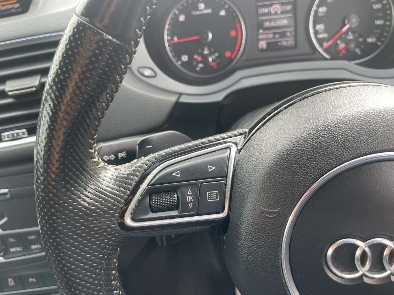 2015 AUDI Q3 2015 AUDI Q3