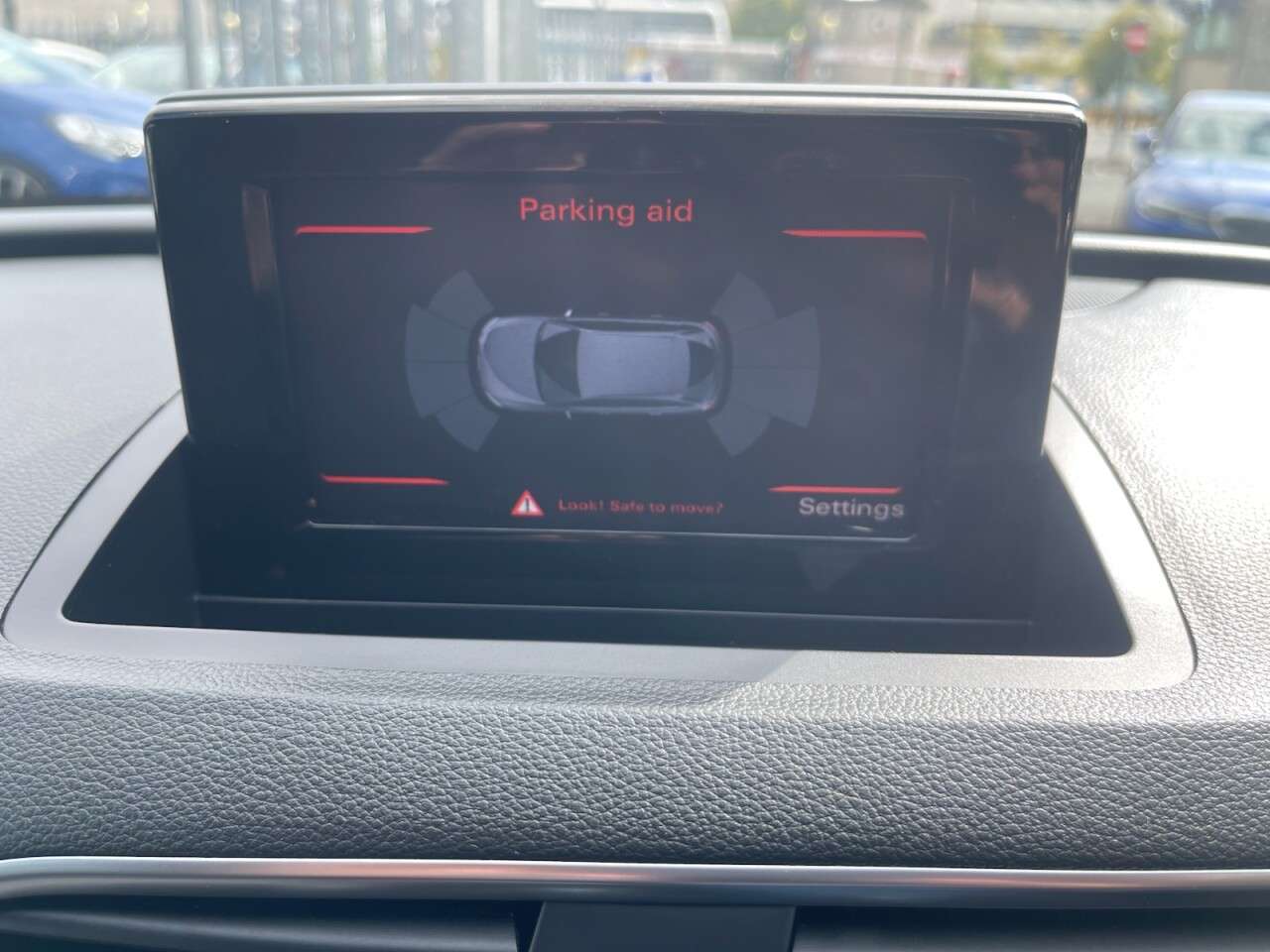 2015 AUDI Q3 2015 AUDI Q3