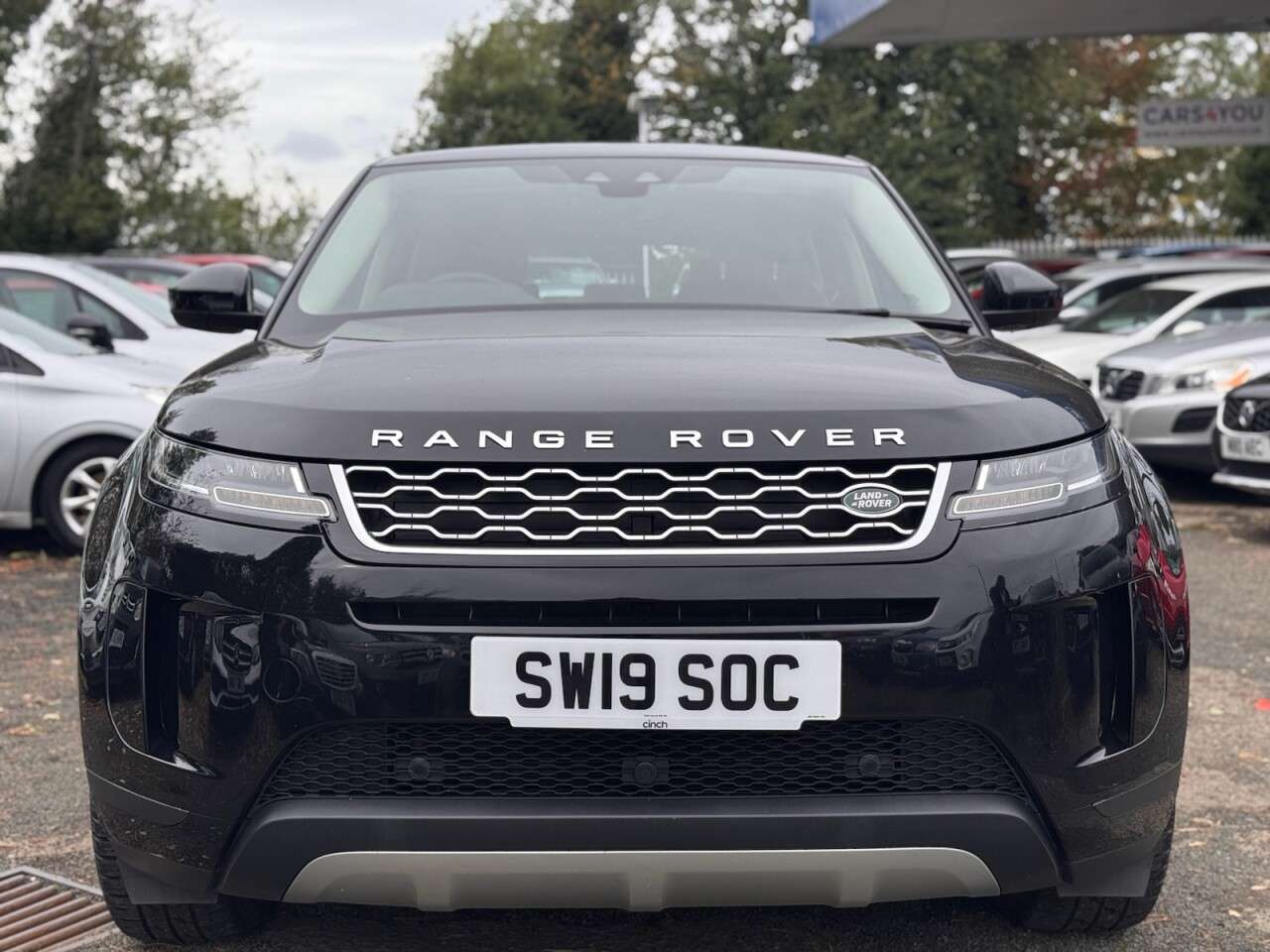 A 2019 LAND ROVER RANGE ROVER EVOQUE 2.0 D150 S SUV 5dr Diesel Auto 4WD Euro 6 (s/s) (150 ps) SAT NAV + LANE ASS A 2019 LAND ROVER RANGE ROVER EVOQUE 2.0 D150 S SUV 5dr Diesel Auto 4WD Euro 6 (s/s) (150 ps) SAT NAV + LANE ASS