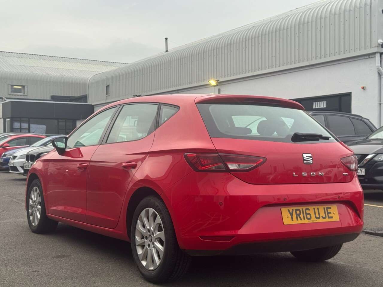 A 2016 SEAT LEON 1.6 TDI SE Hatchback 5dr Diesel Manual Euro 6 (s/s) (110 ps) A 2016 SEAT LEON 1.6 TDI SE Hatchback 5dr Diesel Manual Euro 6 (s/s) (110 ps)