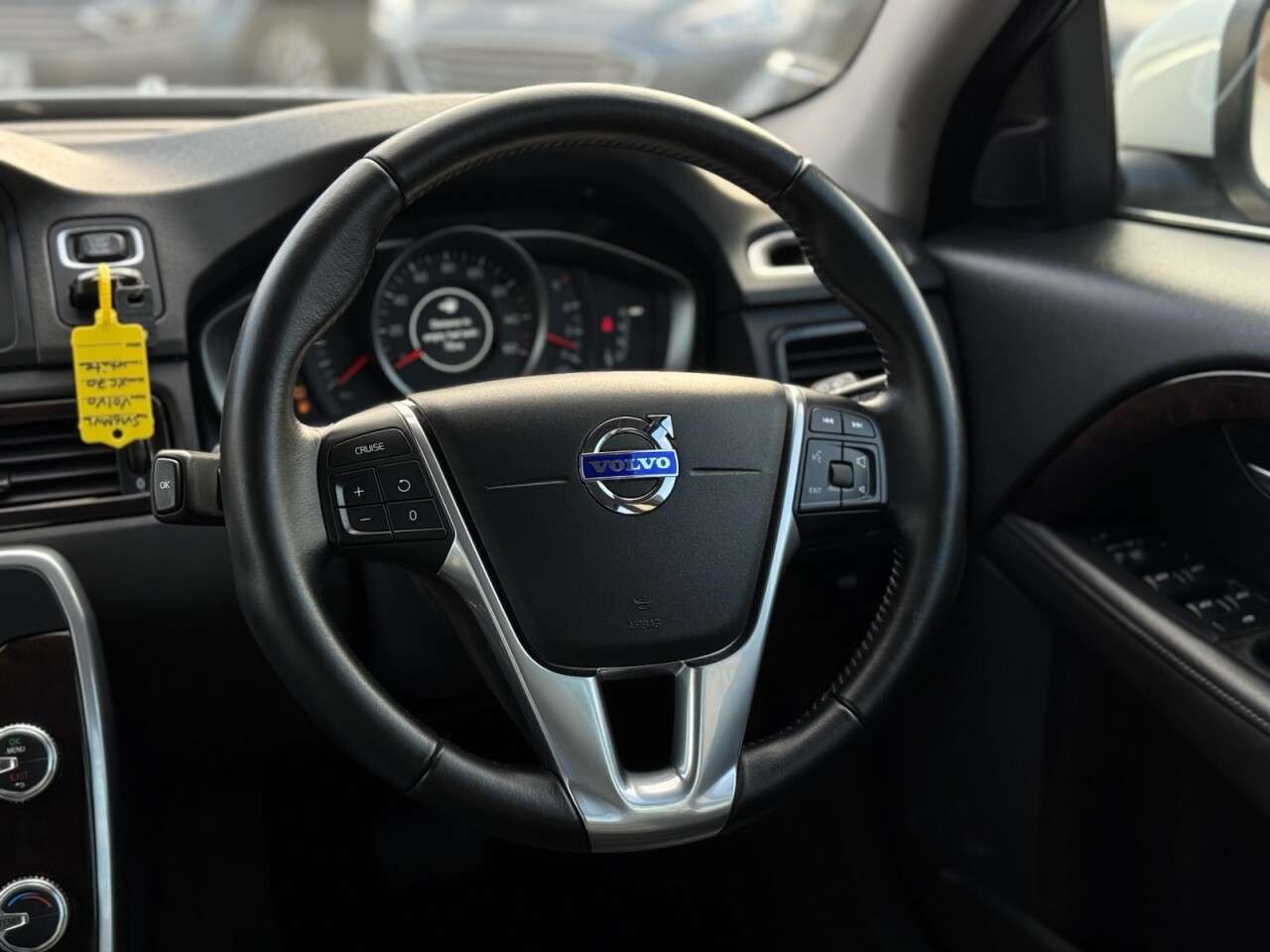 2016 VOLVO XC70 2016 VOLVO XC70