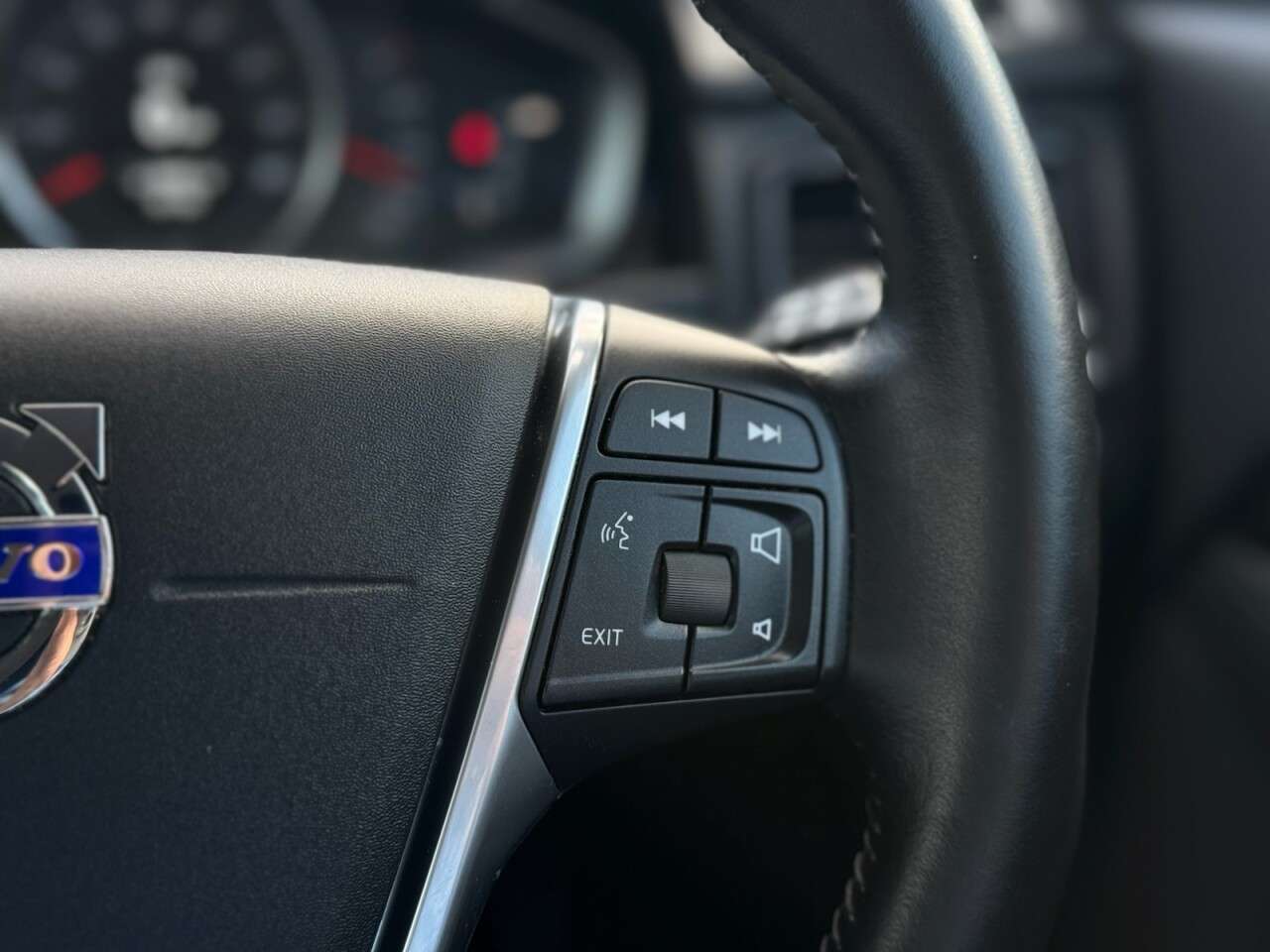 2016 VOLVO XC70 2016 VOLVO XC70