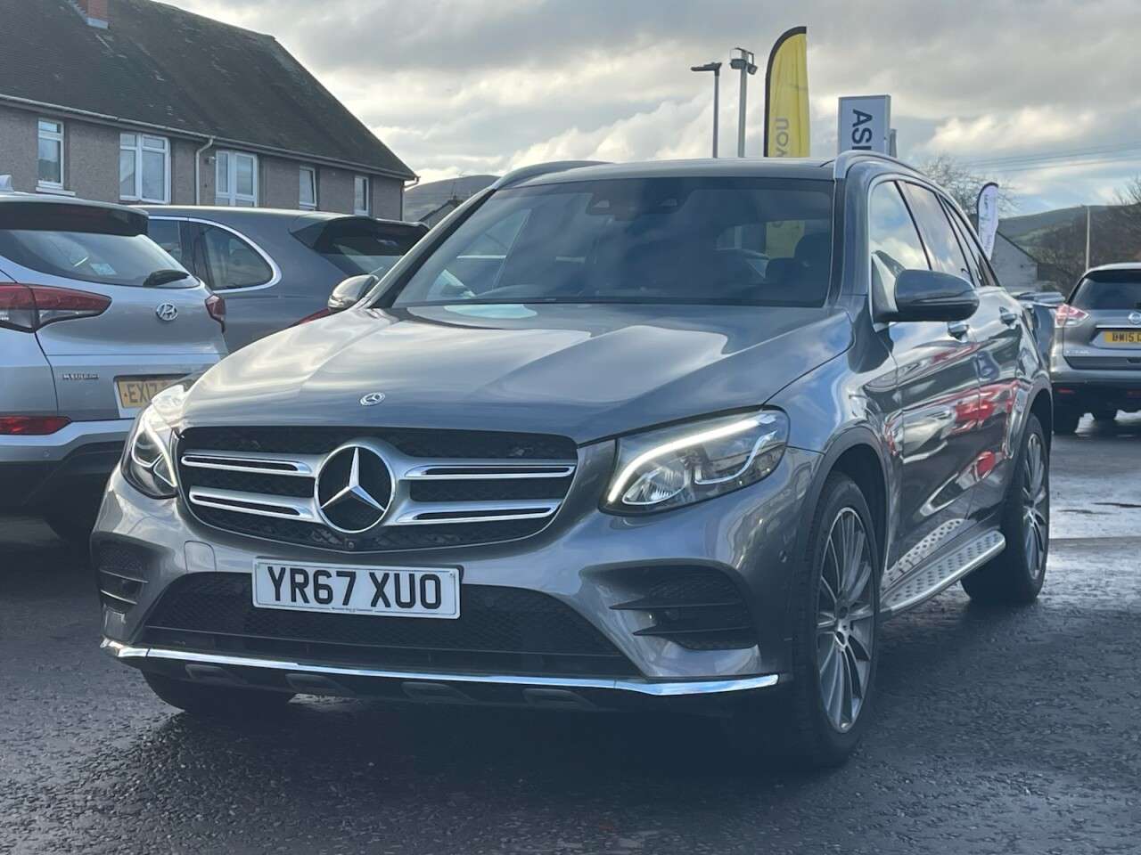A 2017 MERCEDES-BENZ GLC 2.1 GLC220d AMG Line (Premium) SUV 5dr Diesel G-Tronic 4MATIC Euro 6 (s/s) A 2017 MERCEDES-BENZ GLC 2.1 GLC220d AMG Line (Premium) SUV 5dr Diesel G-Tronic 4MATIC Euro 6 (s/s)