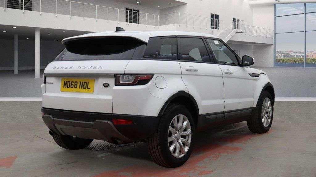 2019 LAND ROVER RANGE ROVER EVOQUE 2019 LAND ROVER RANGE ROVER EVOQUE